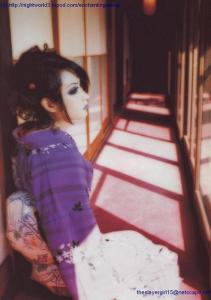 ZY Magazine 2001 November/December