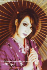 ZY Magazine 2001 November/December